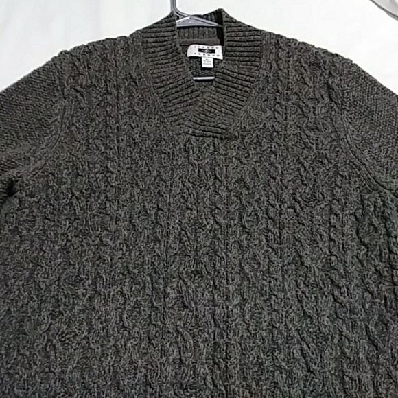 Sweater - Picture 1 of 3